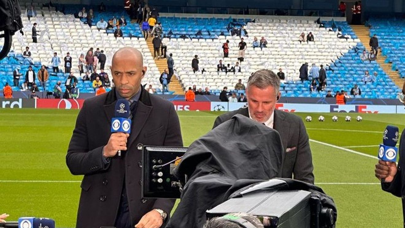 Gafa uriașă pe care a făcut-o celebrul Jamie Carragher la cel mai tare podcast despre sport din lume! A confundat-o pe Rapid cu Steaua: „Dumezeule, fiecare jucător de la ei era iute”