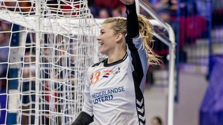 CSM București pregătește două „bombe” pe piața transferurilor! Cum va arăta echipa ideală a „tigroiacelor” în sezonul următor