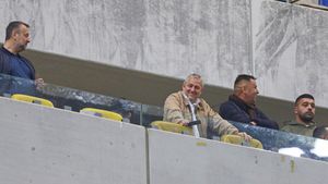 Care e starea lui Mihai Rotaru după accidentul grav: „Zece şuruburi”