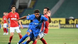 Malcom Edjouma a plecat de la FCSB și azi ajunge la Bari să semneze! Avem toate detaliile transferului fotbalistului: ce sumă a primit, până la urmă, Gigi Becali | EXCLUSIV