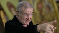 Gigi Becali a început să-i sune pe fotbaliștii FCSB și a dat verdictul după discuții: „Și-au dat seama de asta!”