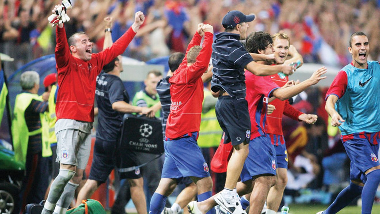 Steliștii au dansat pe ritmuri de manele