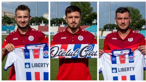 Trei noi jucători pentru Dorinel Munteanu. La SC Oțelul a ajuns un atacant care în ultimii ani a jucat în Indonezia, Malaezia și Vietnam