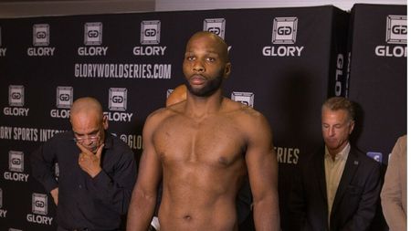 „M-a dus la pădure și mi-a băgat țeava de la pistol în gură”. Bărbatul care i-a dat K.O. lui Cătălin Moroșanu, după doar 35 de secunde, a fost condamnat la 11 ani de închisoare pentru ce i-a făcut fostei iubite