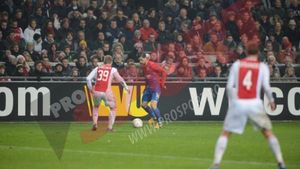 Râpă, după primul meci oficial în tricoul Stelei:** "M-am simțit foarte bine!" Fundașul mai crede în calificare, dar regretă absențele lui Pintilii și Bourceanu