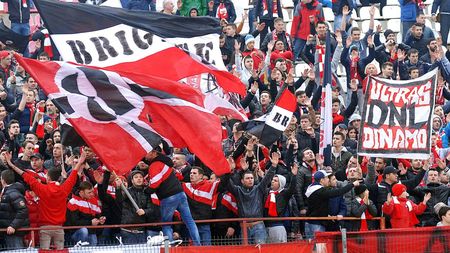 Fanii lui Dinamo,  acuzații incredibile la adresa lui Gigi Becali și FRF. „Teancul de euro nu bate nici francul elvețian, nici regulamentele...” | FOTO