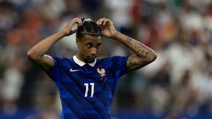 L'Equipe a făcut anunțul: „Olise le-a transmis colegilor că vrea să plece la Real Madrid”