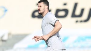 Constantin Budescu, moment de geniu la arabi: A marcat direct din corner! Lovitură fabuloasă a atacantului așteptat de Gigi Becali la FCSB | VIDEO