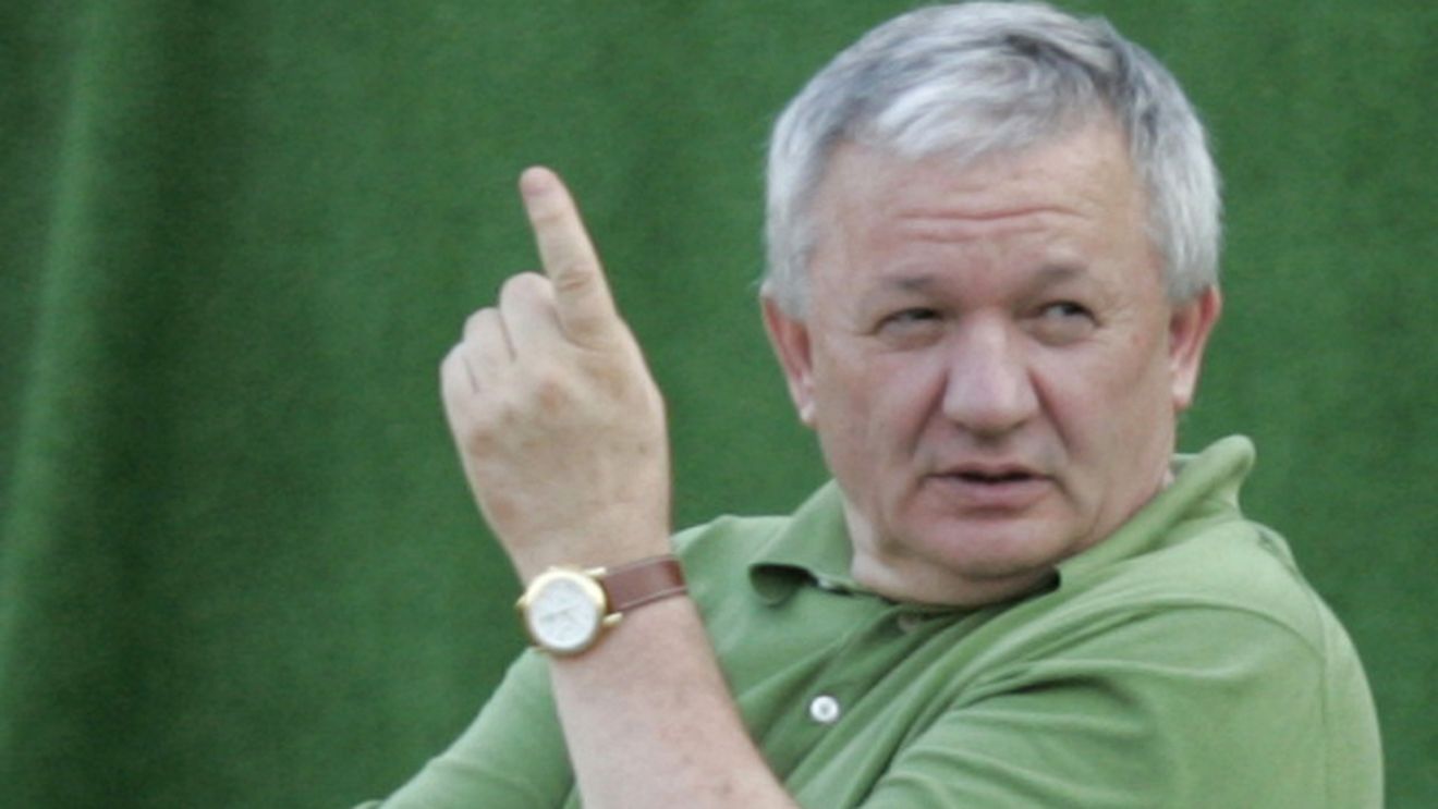 Porumboiu: "Cei de la Pandurii sunt ridicoli"