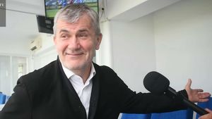 Asociatul lui Iftime de la Botoșani și din Elsaco, firma care are contracte de sute de milioane de euro cu statul, a mai dat o lovitură imobiliară