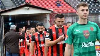 ACSM Reșița pleacă și ea din România pentru cantonamentul de iarnă. Cristian Bobar a anunțat că doi jucători noi vor ajunge sub comanda lui Flavius Stoican