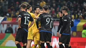 Sârbii de la Blic sar în apărarea "fraților" români şi îi atacă pe suedezi şi pe kosovari pentru că merg la TAS împotriva naționalei lui Lucescu