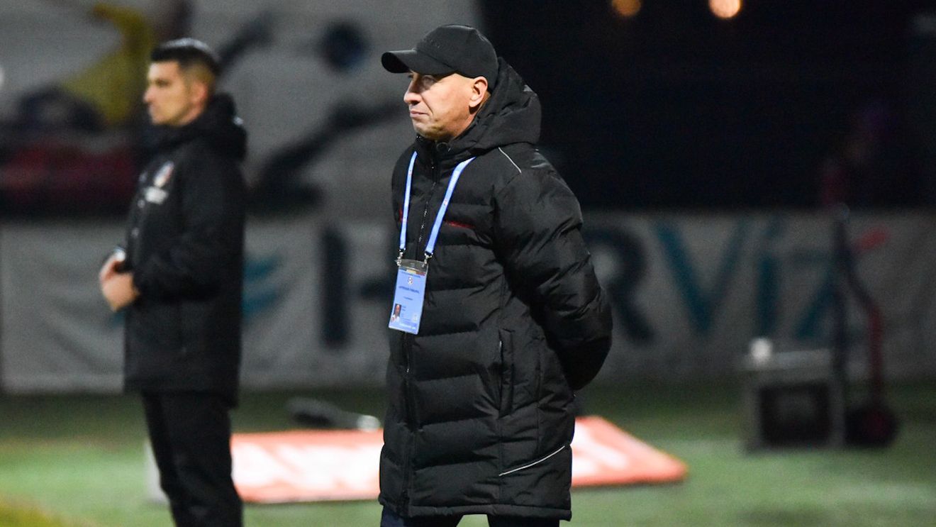 Robert Ilyes a ajuns la capătul răbdării! Csikszereda, al treilea eșec consecutiv. „Sunt foarte supărat şi dacă intrăm în vestiar luăm decizii pe care le regretăm. Încerc să mă calmez”