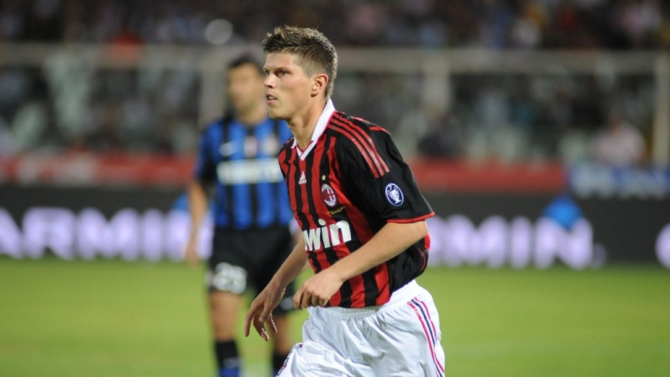 Liverpool și Arsenal se bat pentru Huntelaar**: "Mă gândesc să plec"