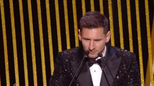 Lionel Messi, mesaj surprinzător pentru Robert Lewandowski după ce a câștigat „Balonul de Aur”: „France Football ar fi trebuit să îţi dea trofeul!”