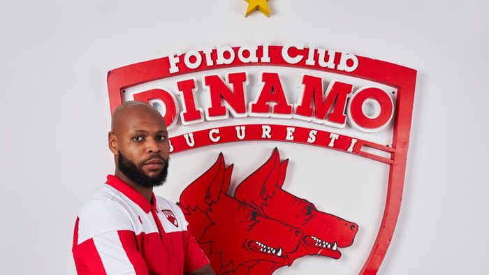 Ce riscă Dinamo, dacă acționarii nu ridică interdicția la transferuri, după ce a prezentat primul fotbalist, iar altul a venit în cantonament? „Contractul trebuie înregistrat în 15 zile și produce efecte din punct de vedere financiar în favoarea jucătorului”. RTZ nu a avizat | EXCLUSIV