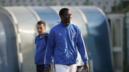 "Njock vrea să ne fenteze și să devină liber de contract"