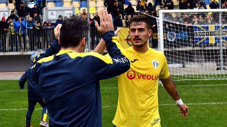 Povestea lui Antoniu Manolache, fundașul Petrolului care a făcut junioratul în Olanda. ”Antrenamente dure, meciuri tari. Cred că am crescut foarte mult în această perioadă” | INTERVIU