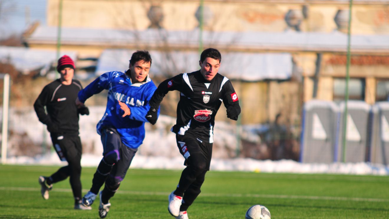 Alba, remiză în ploaie cu croații