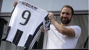 Pentru Real, banii vin din toate părțile. Câți bani vor primi madrilenii din transferul lui Higuain la Juventus