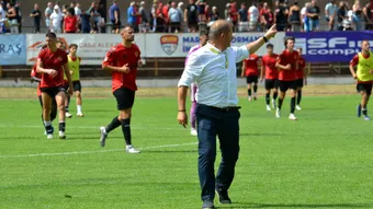 Dorinel Munteanu și-a asumat primul eșec acasă al Reșiței în acest sezon, dar nu și-a menajat elevii: ”Sunt nemulțumit de randamentul unor jucători care încă nu s-au trezit sau nu s-au adaptat”