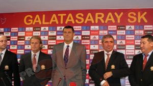 Hagi își amenință rivalii: "Respect Fener, dar vom merge să câștigăm"