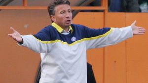Dan Petrescu: " Meciul cu Gloria Buzău este cel mai important din istoria clubului"