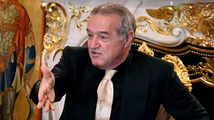 „Asta o să aduc, că văd că le cam greșește”. Gigi Becali a decis pe cine înlocuiește de la FCSB cu un transfer nou