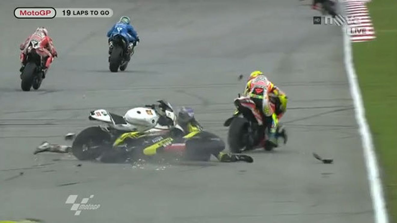 VIDEO ȘOCANT Adio, Super Sic!** Pilotul italian Marco Simoncelli a decedat în urma unui accident TERIFIANT