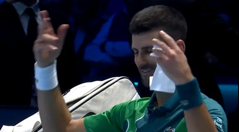 Novak Djokovic s-a contrat cu spectatorii la Turneul Campionilor, dar a făcut un gest rar față de adversar! Sârbul a dezvăluit ce i-a spus lui Jannik Sinner la fileu după meciul câștigat dramatic de italian | VIDEO