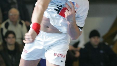 Ministerul de Interne sprijină ancheta în cazul înjunghierii lui Cozma!