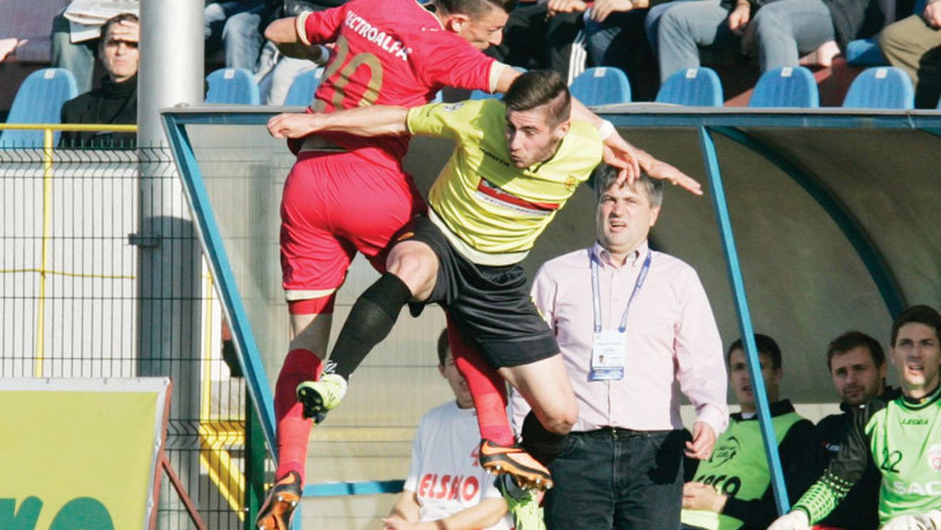 Intră banii, vin și victoriile