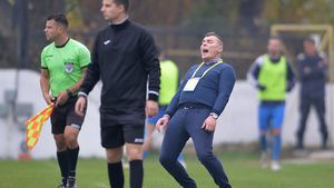 Antrenorul de la Pandurii ia atitudine după ce Târgu Jiu ar putea fi reprezentat doar de Viitorul Pandurii: ”Oamenii ştiu care e adevărata echipă a oraşului”