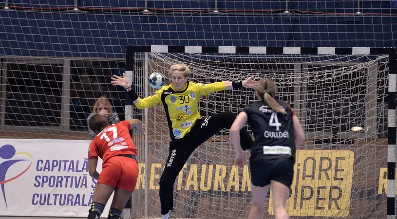 65 de goluri în meciul de deschidere al noului sezon al Ligii Campionilor la handbal feminin. Meciul de debut al CSM București cu Krim, programat sâmbătă, de la ora 20:00, pare mai degrabă unul de încălzire pentru ce își propune clubul în acest sezon