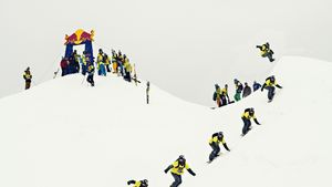 TIMP LIBER | Show Red Bull în Masivul Oslea din Munții Vâlcan, pe 25 februarie. 130 de schiori și snowboarderi iau startul într-un concurs dintr-o zonă sălbatică 