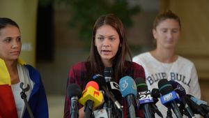 Andreea Mitu, o necunoscută pentru Schiavone: "Mă voi uita pe Youtube pentru a-i studia jocul". Cele două se vor întâlni în turul III la Roland Garros
