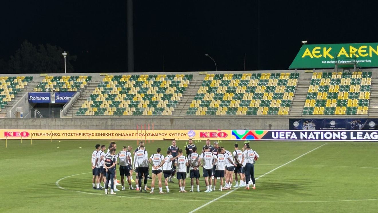 Larnaca galbenă: 5.000 de români sunt așteptați diseară în tribune, la Cipru - România! Fanii naționalei lui Mircea Lucescu au luat cu asalt și sectoarele rezervate gazdelor: „Le suntem recunoscători!”