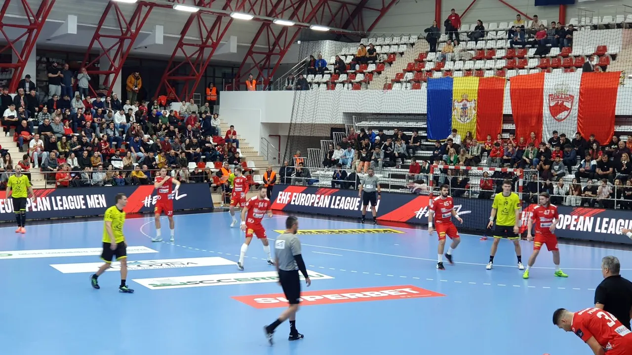 Dinamo, victorie entuziasmantă și calificare în grupa principală din EHF European League: „dulăii” lui Xavi Pascual nu au avut milă de francezii de la Chambery! Cum au reacționat Ionuț Lupescu și Răzvan Zăvăleanu: „Nu știu dacă ați observat” | EXCLUSIV