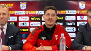 Ilie Poenaru nu concepe să-l piardă pe David Miculescu de la UTA: „Are mare calitate, doar că a avut o mică scădere în play-out”