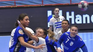 Surpriză uriașă în Liga Florilor: CSM București s-a împiedicat cu ultima clasată, Universitatea Cluj!