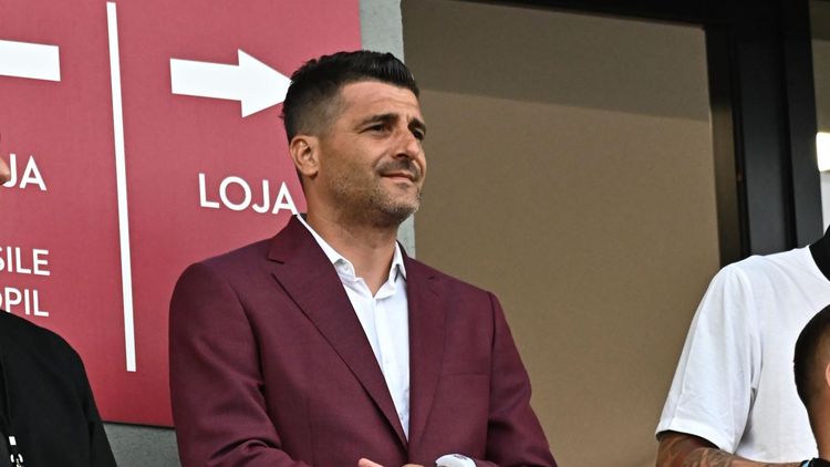 Daniel Niculae, dur cu șefii Rapidului: „Sunt indignat de ce s-a întâmplat cu Săpunaru. Să vii cu mizeria aia cu berea și capacele”