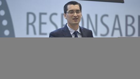 Un nou atac la adresa lui Burleanu: "Nicio acuzație a lui nu stă în picioare. Închei dialogul cu acest blogger"