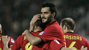 Milionarul și fiul său au o relație tensionată. L-a trimis să muncească mai mult: „Am lucrat până la epuizare și am dormit într-o furgonetă fără aer”