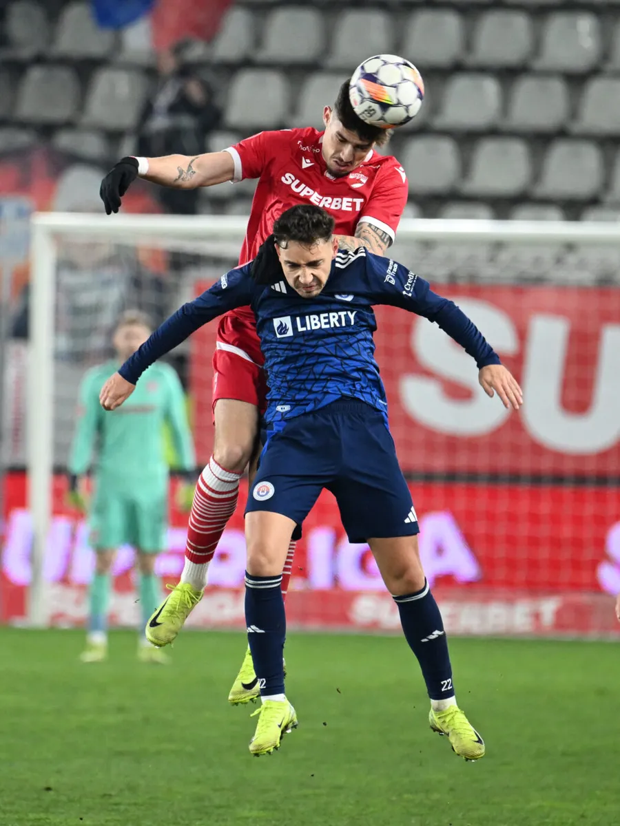 Andrei Mărginean luptă pentru Dinamo