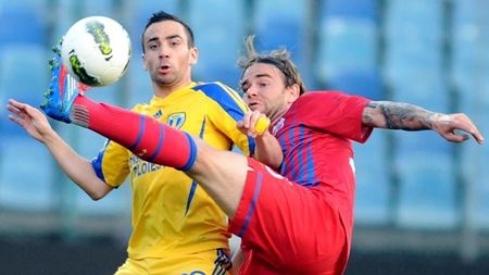 FABULOS** Liga 1 asistă la o nouă explozie 'solară': doi anonimi au dat lovitura și au ajuns la cote incredibile! Francezii sunt cu ochii pe ei: le urmăresc fiecare mișcare