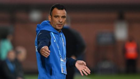 Toni Petrea, lăudat de Gică Popescu după rezultatele excelente cu Chindia! „Are o ţinută de antrenor de afară, de antrenor spaniol"