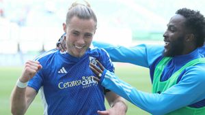 Nici Dan Șucu, nici Gigi Becali: el e patronul din România care are cele mai mari șanse să îl transfere pe William Baeten de la Adrian Mititelu! Belgianul e la un pas să intre în lupta la titlu din Superliga. EXCLUSIV