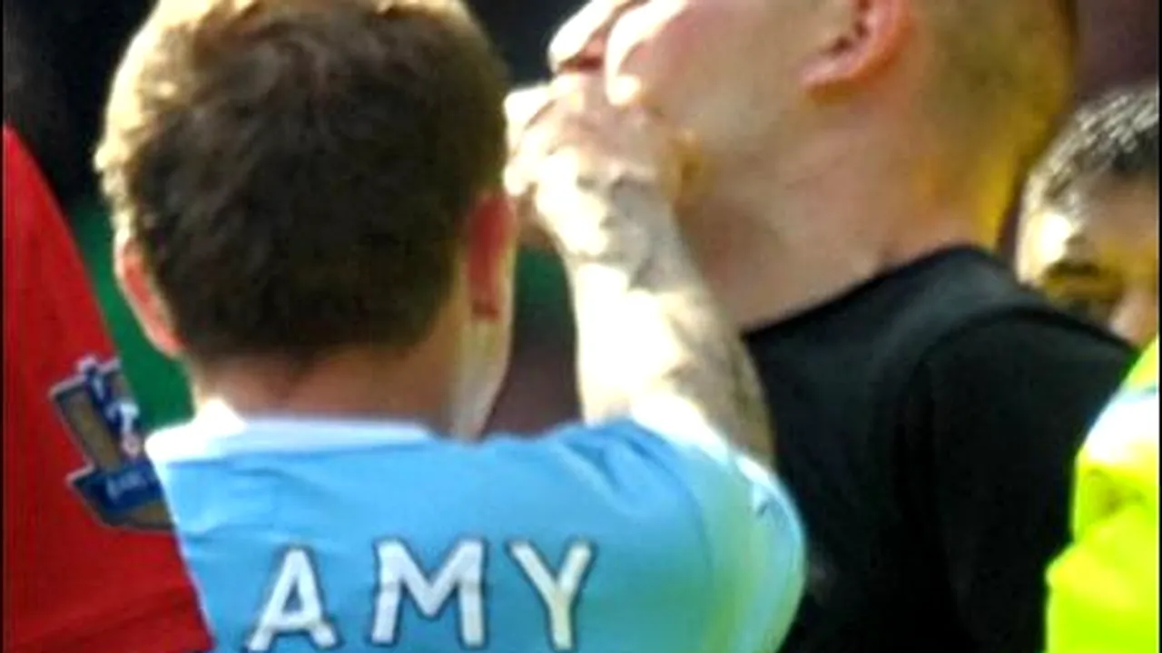 VIDEO** Bellamy a lovit un fan în timpul partidei United - City 4-3