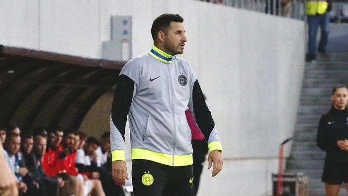 Lucian Filip s-a făcut de râs la ultimul meci ca antrenor principal la FCSB și dă vina pe absențe pentru eșec: „Am jucat cu copiii”