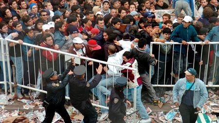 Încă un huligan argentinian, arestat în Africa de Sud